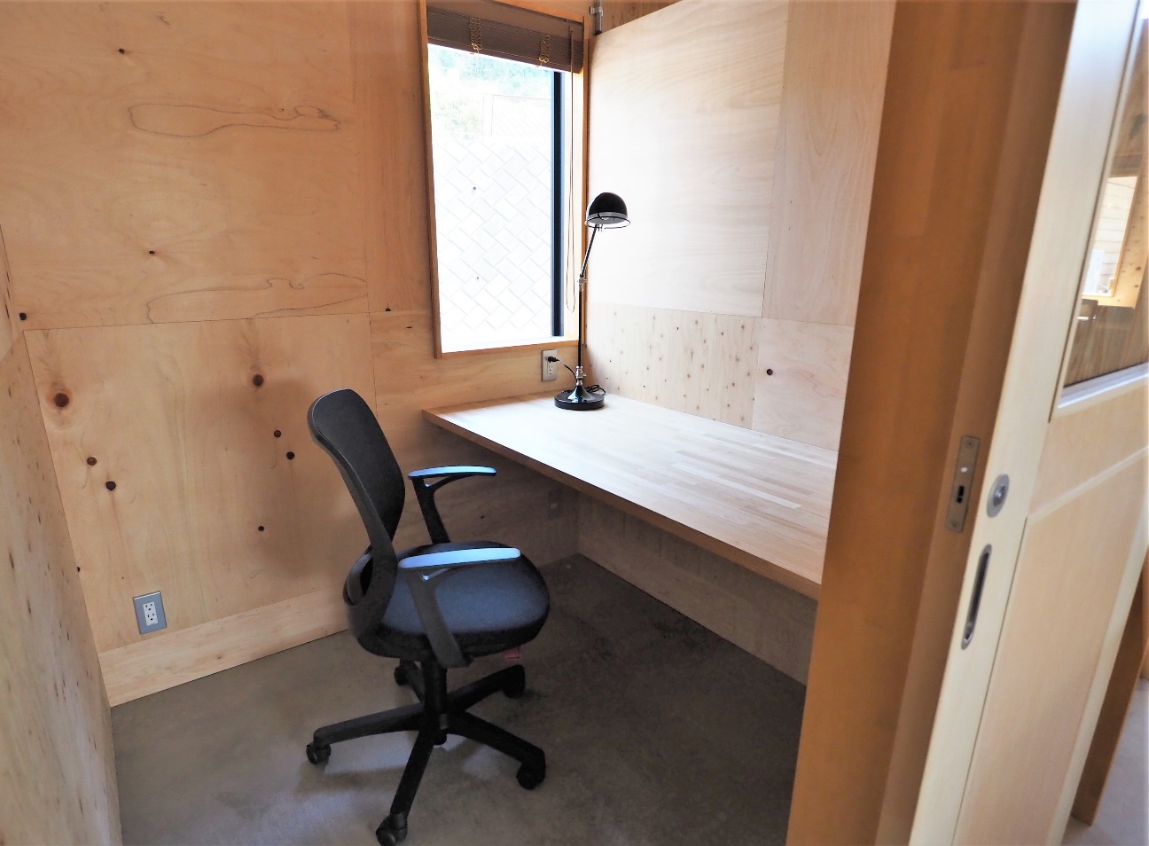 テレワークでテラスが仕事場に