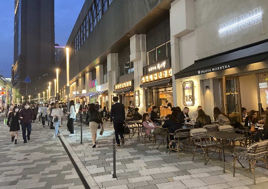 海外研究に裏打ちされた神戸三宮サンキタ通り、サンキタ広場の都市デザイン事例